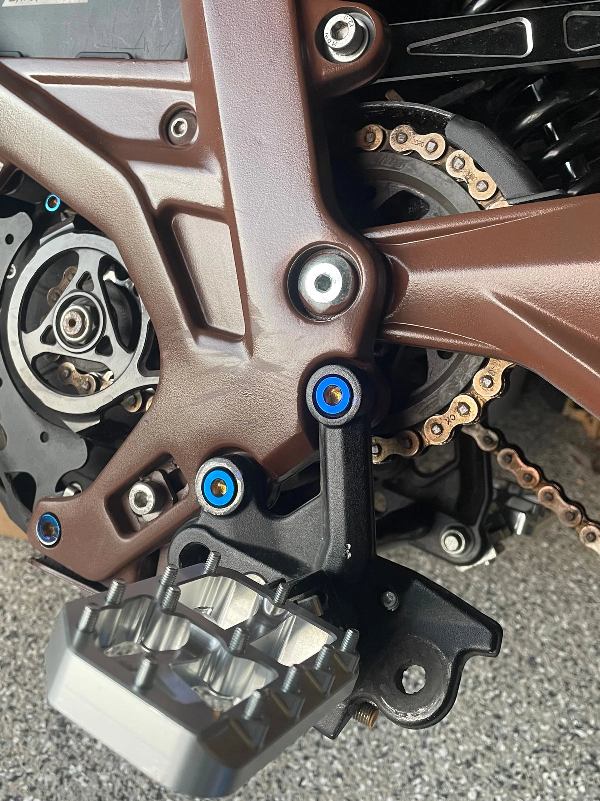 ( Pre Order) E-Moto Peg Bracket Titanium